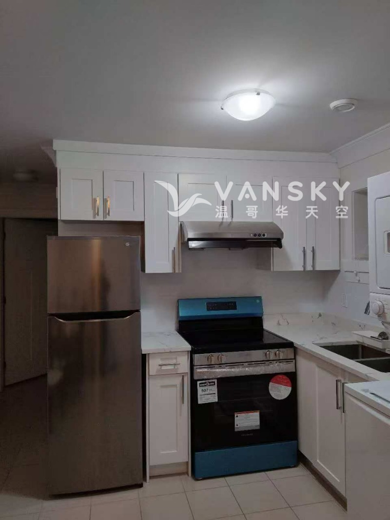 251224135450_kitchen 1.jpg